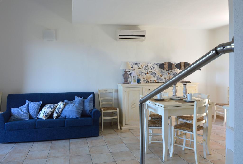 Villa Casa Bithia à Chia Extérieur photo